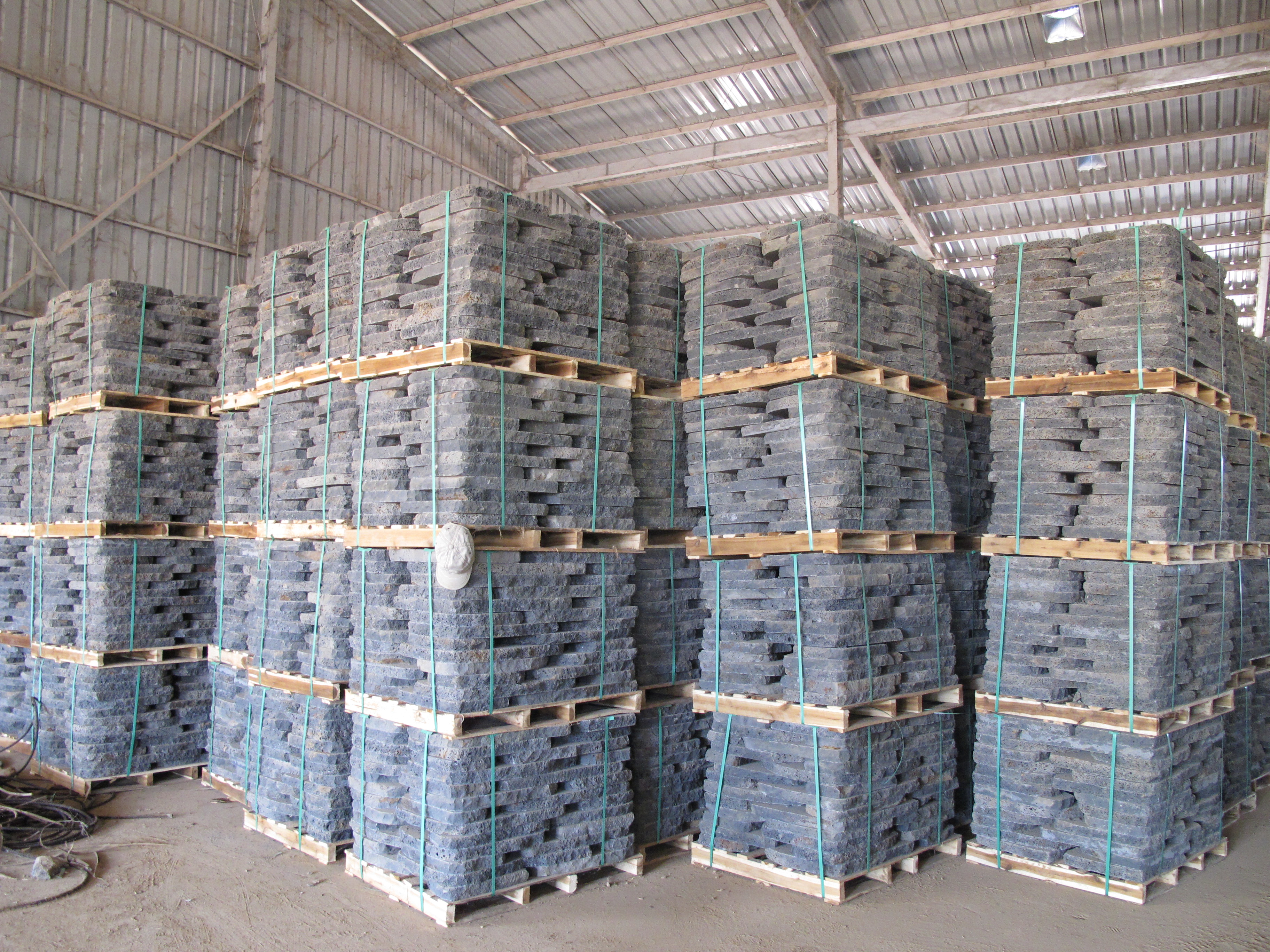 A현무암 부정형 (13).jpg