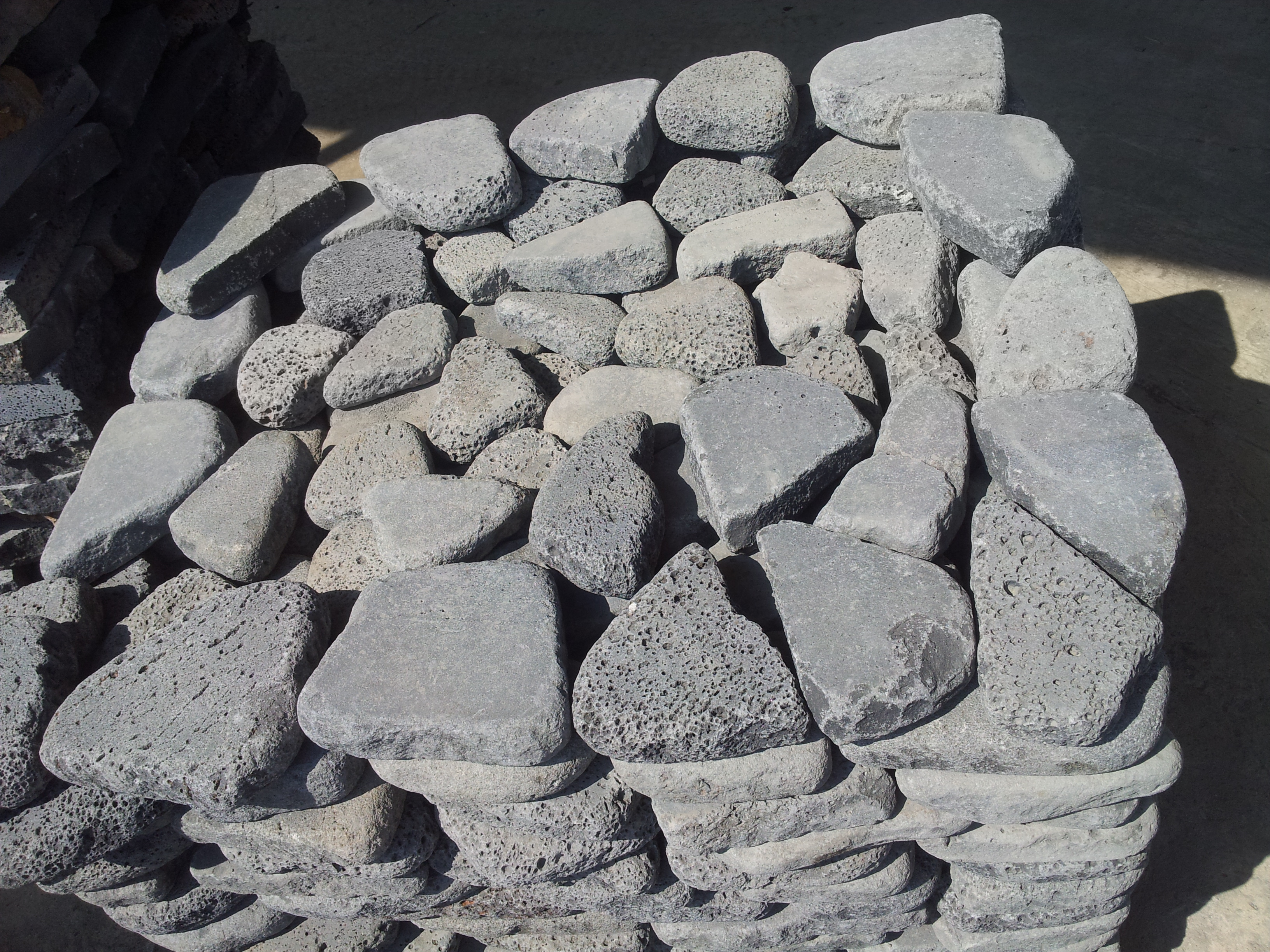 굴림난석 (2).jpg